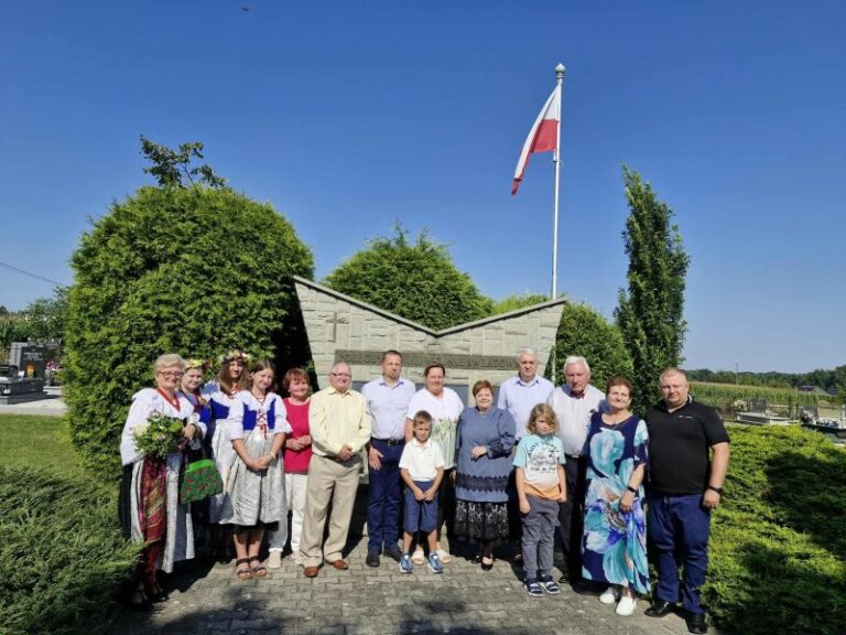 „Szlakiem Płonących Zniczy Pamięci”- 15. sierpnia 